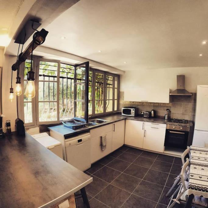 Charmant Rez De Climatise Renove, 90m2 Avec Parking Appartement