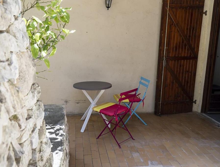 Rez De Climatise Renove, 90m2 Avec Parking * Cassis