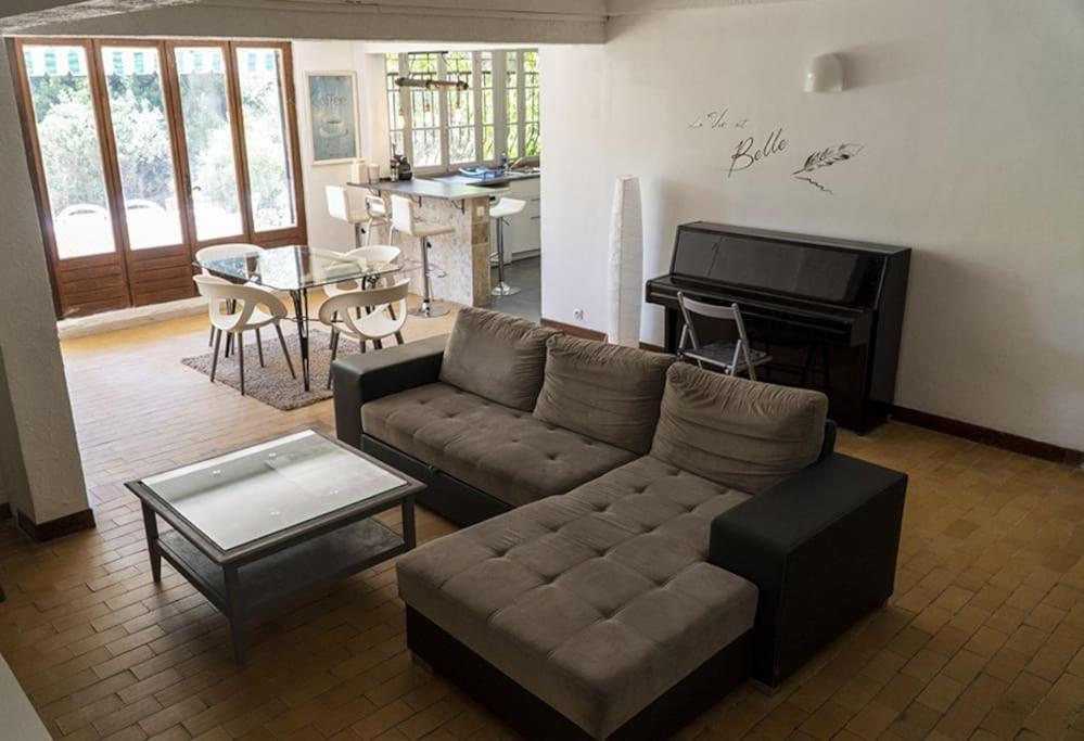 Appartement Charmant Rez De Climatise Renove, 90m2 Avec Parking Cassis